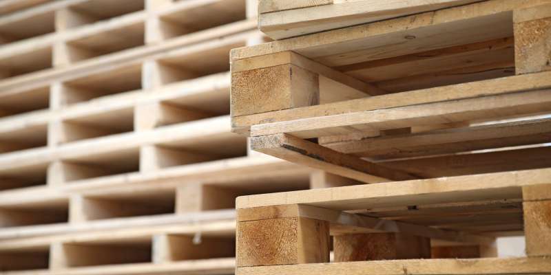 Можно ли сэкономить, приобретая деревянную грузовую тару?